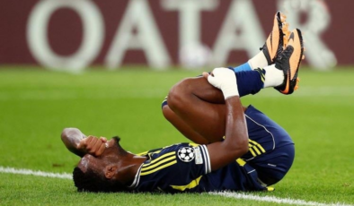 Fenerbahçe'nin yıldızı için olay iddia: 'Mourinho için geldi, o yüzden oynamıyor!'