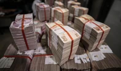 Döviz/altın dönüşümlü KKM bakiyesi Ağustos’ta 2,2 milyar dolar eridi