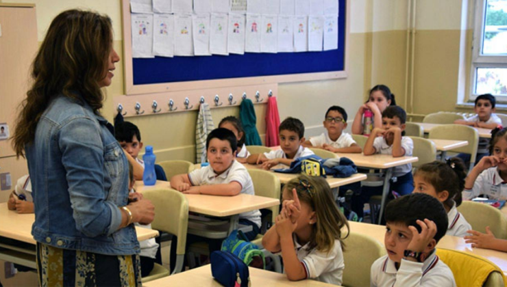 Öğretmen ve derslik başına düşen öğrenci sayısı azaldı