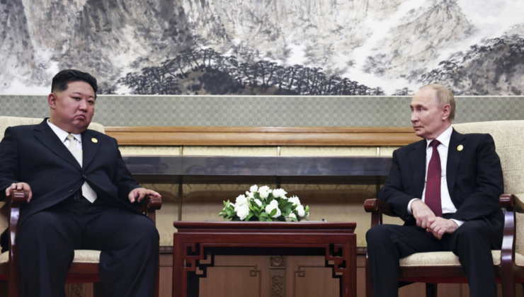 Putin ve Kim Pekin'de görüştü