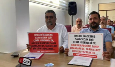 Meclis salonunda Çerçioğlu’na pankartlı protesto