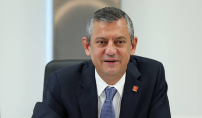 Özgür Özel Sivas Kongresi'nin 106'ncı yılı dolayısıyla mesaj yayımladı