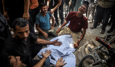 İsrail'in Gazze'ye düzenlediği saldırılarında son 24 saatte 84 Filistinli hayatını kaybetti