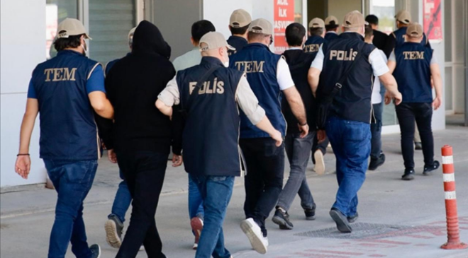 21 ilde FETÖ'ye yönelik operasyonlarda 41 şüpheli yakalandı