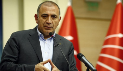 Gürsel Tekin'den 'geliyoruz' paylaşımı