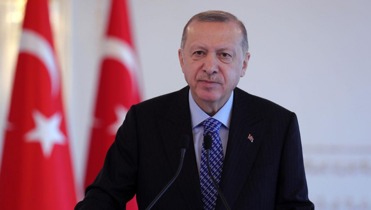 Cumhurbaşkanı Erdoğan, A Milli Futbol Takımı'nı tebrik etti