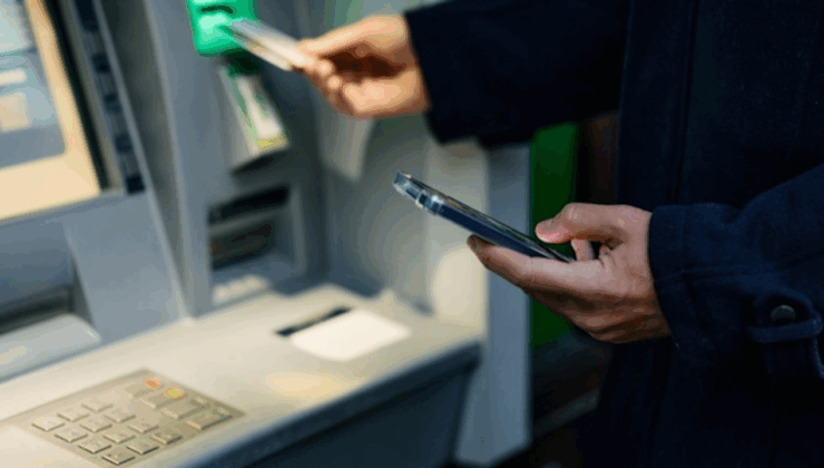 Banka uyarı SMS'leri göndermeye başladı: Milyonlarca kullanıcının IBAN'ı değişecek!