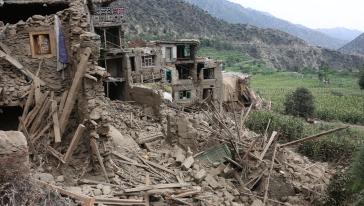 Afganistan'daki depremde can kaybı 2 bini aştı