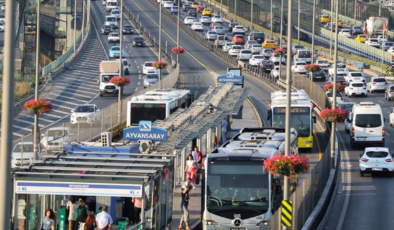Pazartesi günü İstanbul'da 06.00-16.00 saatlerinde toplu ulaşım ücretsiz