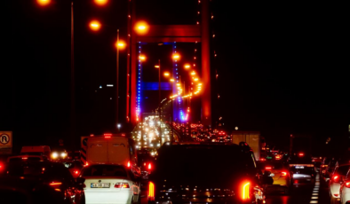 İstanbul'da trafik yoğunluğu yüzde 80'e ulaştı