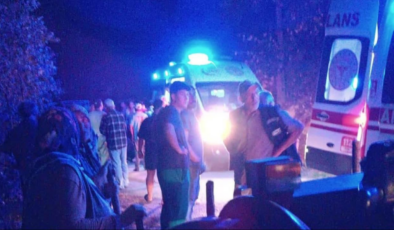 Düzce'de tarım aracı şarampole devrildi: 10 yaralı