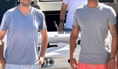 Kıvanç Tatlıtuğ, Halit Yukay'ın cenazesinde gözyaşlarına boğuldu