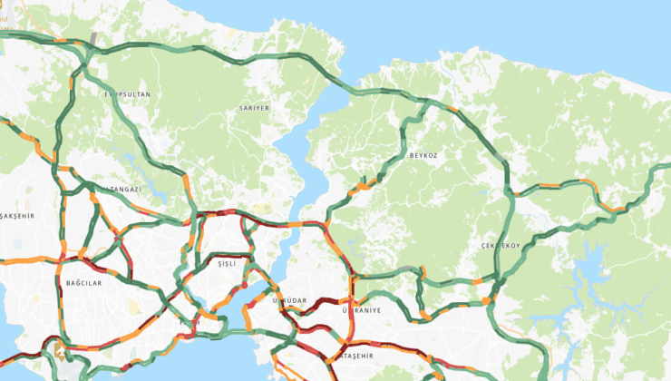 Yağmur İstanbul trafiğini kilitledi! Yoğunluk yüzde 80'i gördü