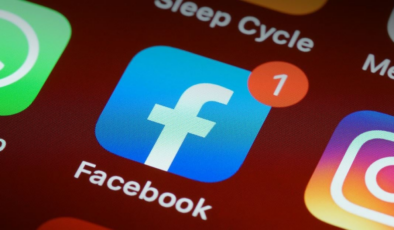 Facebook efsane özelliği geri getiriyor! Ön plana çıkartılacak