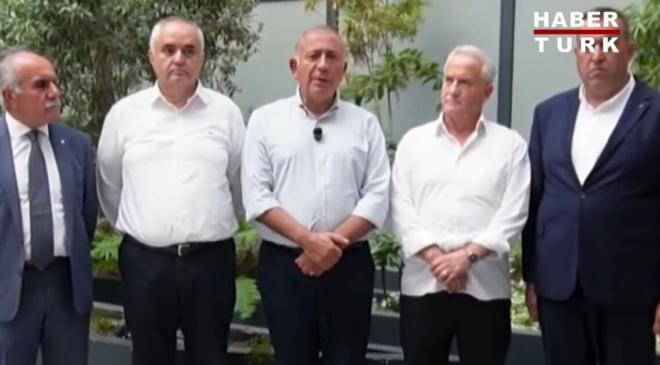 Gürsel Tekin'den videolu paylaşım