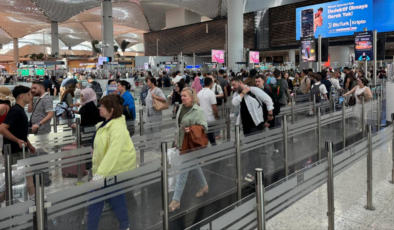 Yılın 8 ayında hava yoluyla 162,6 milyon yolcu seyahat etti