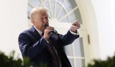 Trump'tan Venezeula'ya tehdit: "Uçaklarınızı düşürürüz"