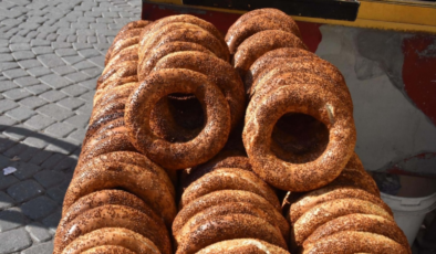 İzmir'de simit 20 TL oldu