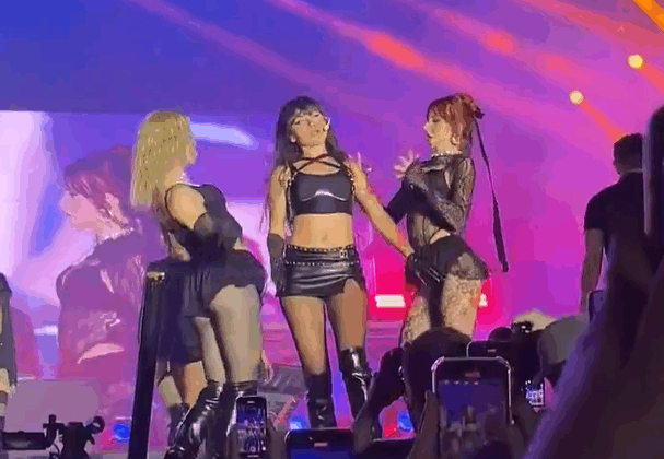 +18 konser sosyal medyayı salladı