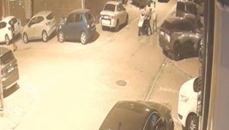 Esenyurt'ta biri gözcülük yaptı diğeri motosikleti böyle çaldı