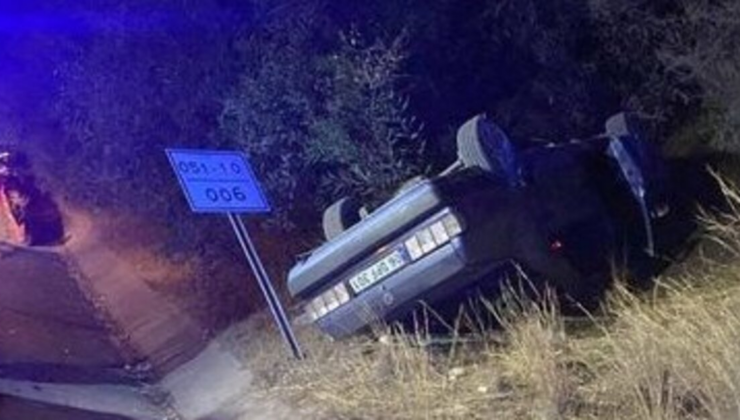 Tarsus'ta otomobil devrildi: 1 ölü, 3 yaralı