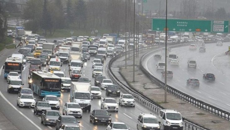 Bir yanda abluka bir yanda okul açılışı! İstanbul'da trafik kilit
