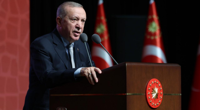 Cumhurbaşkanı Erdoğan A Milli Basketbol Takımı'nı tebrik etti