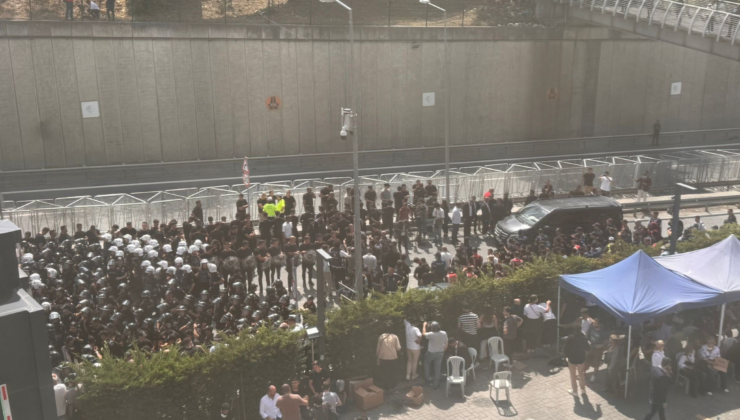 Son dakika… Gürsel Tekin CHP İstanbul İl Başkanlığı'na girdi