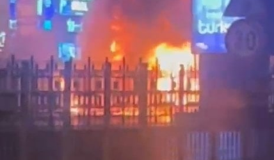 Şişli'de korkunç anlar! Otobüste yangın çıktı