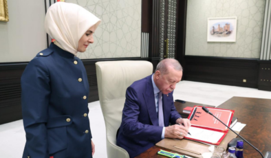 Cumhurbaşkanı Erdoğan Dijital Dünyada Çocuk Hakları Sözleşmesi'ni imzaladı