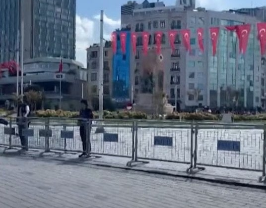 Taksim Meydanı'nda olağanüstü önlemler alındı