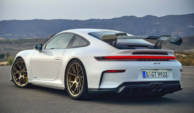 Porsche yarışta geri kalınca vazgeçti: 100 işçi çıkarılacak