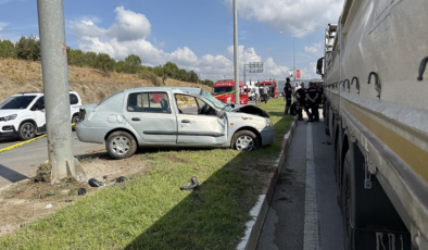 Çanakkale'de TIR ile otomobil çarpıştı: 1 kişi ölü, 2 yaralı