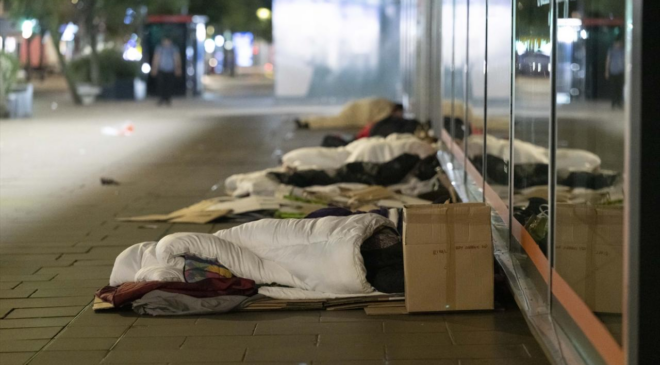 İngilterede açlık krizi: 14 milyon kişi gıdaya ulaşamıyor