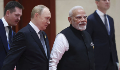 Modi ile Putin bir araya geldi