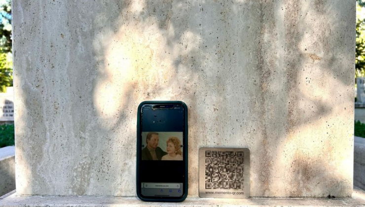 Mezar taşında teknoloji dönemi: QR kodlu kabirlere rağbet artıyor