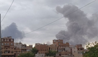 Son dakika… İsrail, Yemen'in başkenti Sana'ya saldırı düzenledi