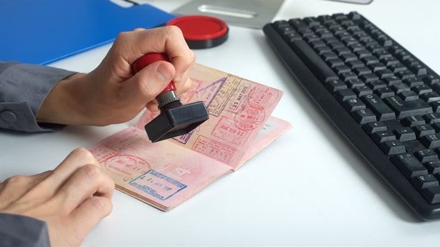 Vize uygulaması askıya alınacak! Yeni şart için hükümet düğmeye bastı
