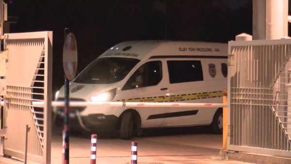 Güvenlik görevlisinin silahı kazara ateş aldı: 2 yaralı