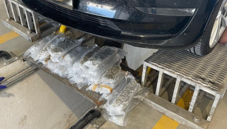 İstanbul'da bir araçtan 37 kilo uyuşturucu çıktı!