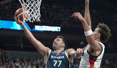 Doncic yetmedi! Son yarı finalist Almanya