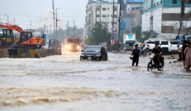 Pakistan'daki sel felaketi 2 milyon kişiyi etkiledi