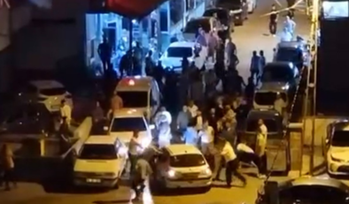 İstanbul'da akılalmaz olay: Düğün salonu çıkışındaki kalabalığa aracıyla daldı