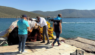Güllük Körfezi’nde kaçak avcıların ağlarına ve malzemelerine el konuldu