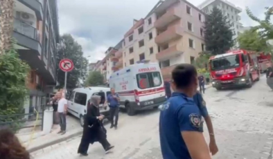 Küçükçekmece'de 5 katlı binada yangın: 1 kişi öldü