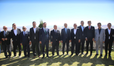 Bakan’dan açılış sonrası “özel” ziyaret: İhale dostluğu masada pekişti