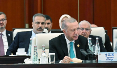 Cumhurbaşkanı Erdoğan, Pezeşkiyan ile görüştü