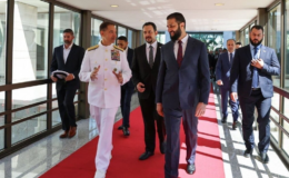 Ahmed Şara CENTCOM Komutanı ile görüştü