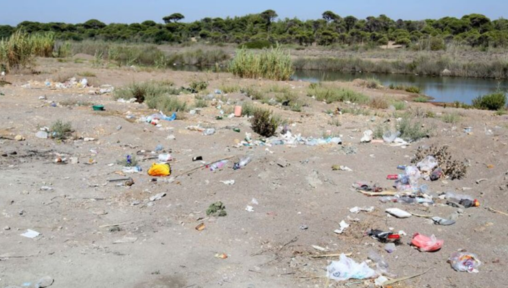 Kumköy sahilinde yine aynı manzara!