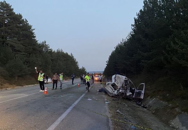 Kastamonu'da feci kaza: 2 ölü, 5 yaralı